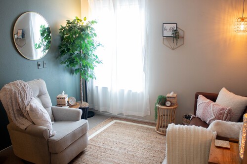 interior-of-abundant-life-counseling-services-north-austin-location-green-office-view-one