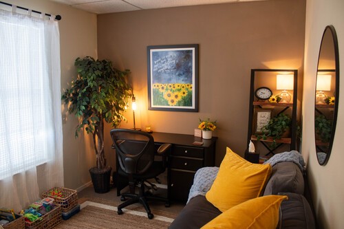 interior-of-abundant-life-counseling-services-north-austin-location-sunflower-office-view-one