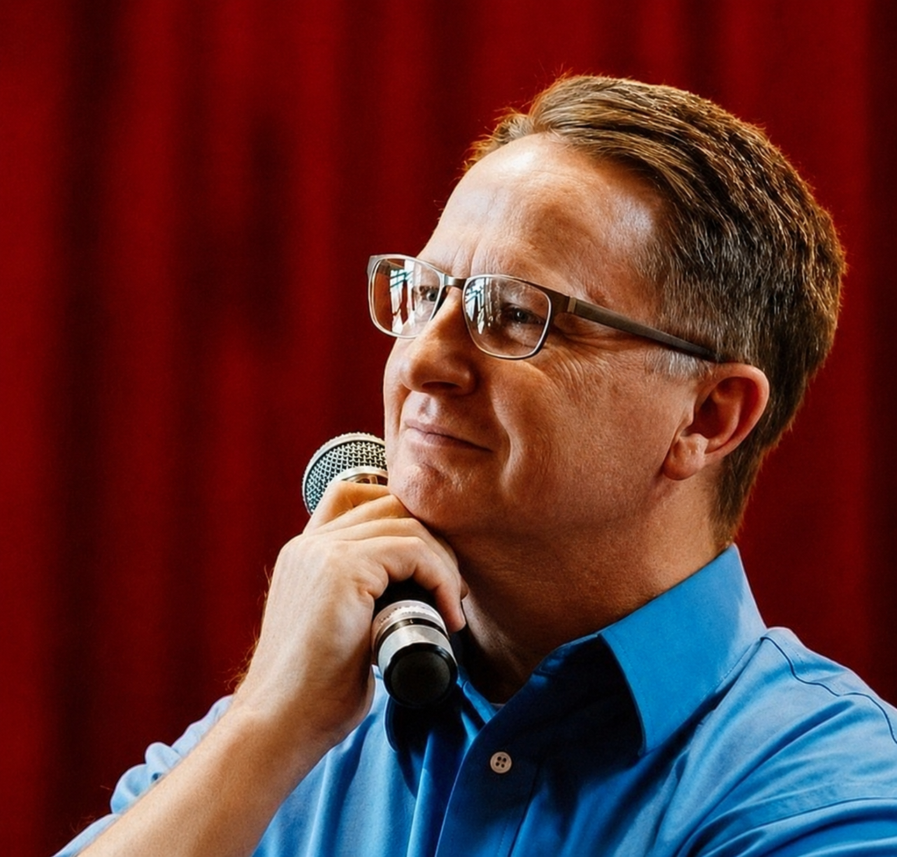Pastor Wayne Braudrick teaching