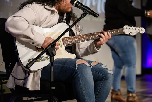 Harvest Youth - Enjoy your life with music