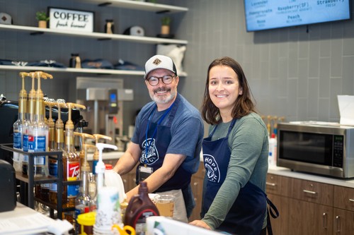 An image that potrays the entrance to One Hope Church with a sign that says 