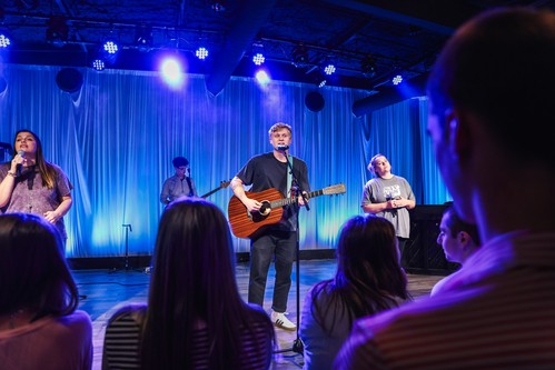 Worship at Graystone Walton