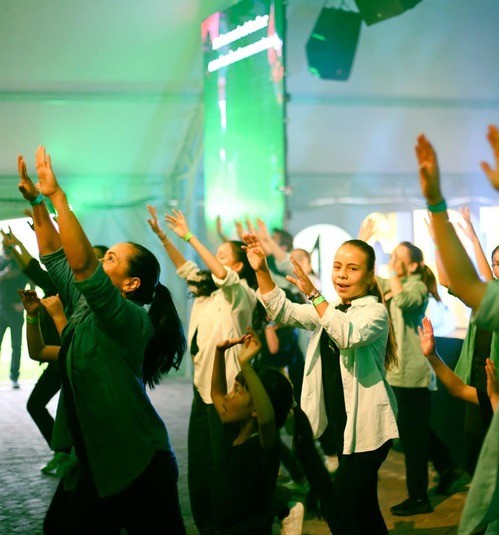 Pneumadelic Fest GRDN Movimiento Sobredosis ministerio de danza niña danzando niño danzando