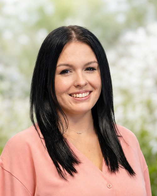Chelsey Arnott, VBS Decor Coordinator