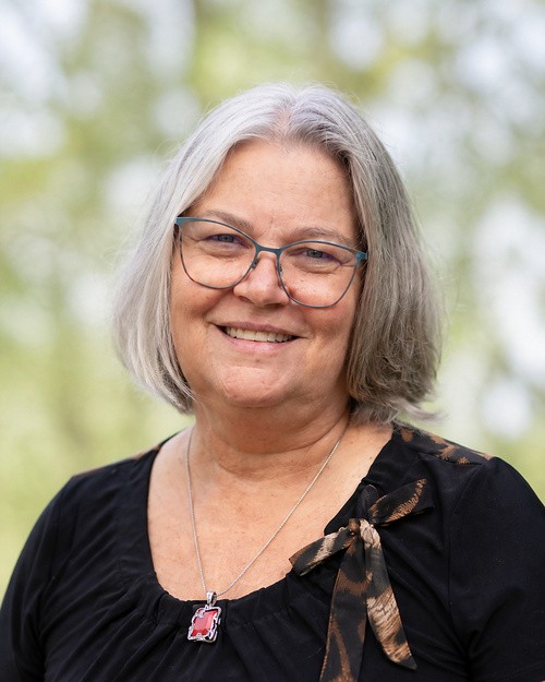 Tina Purdom, Holiday Decor Coordinator