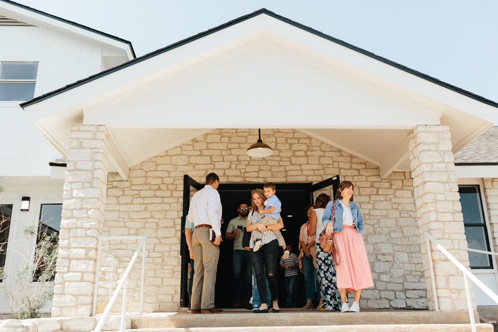 The front entrance of Redeemer Round Rock