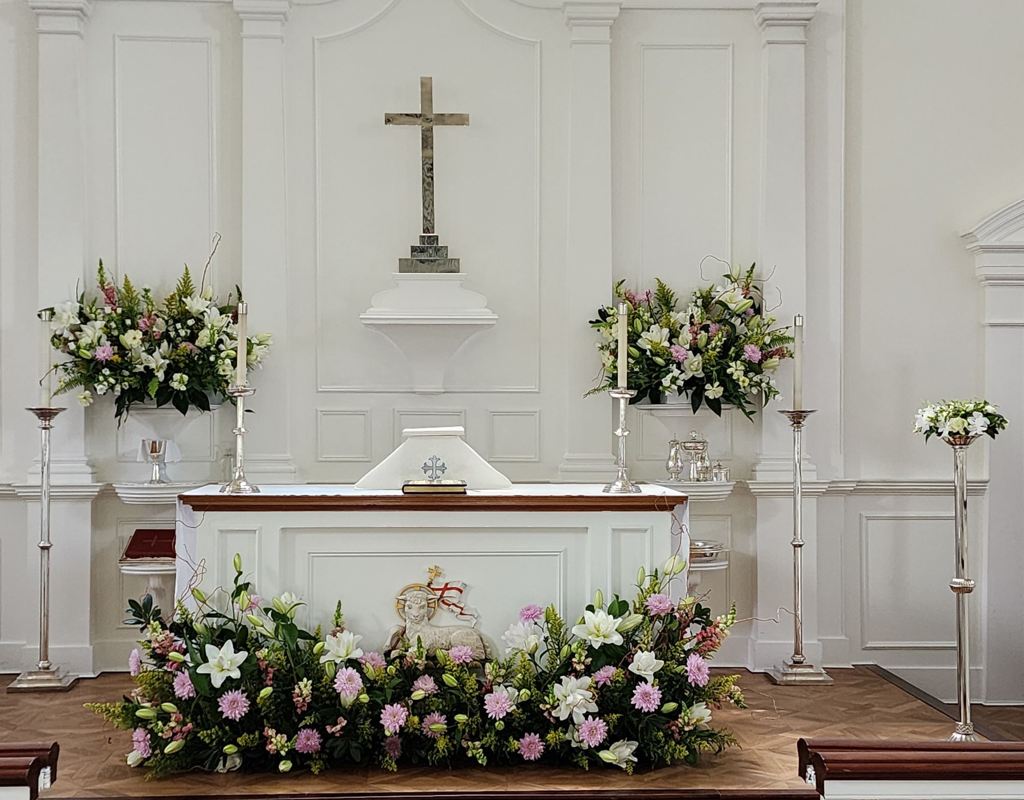 Easter altar flowers
