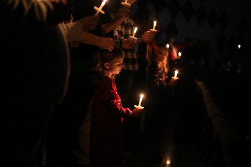 Service members worshiping God and their creator in Fredericksburg VA