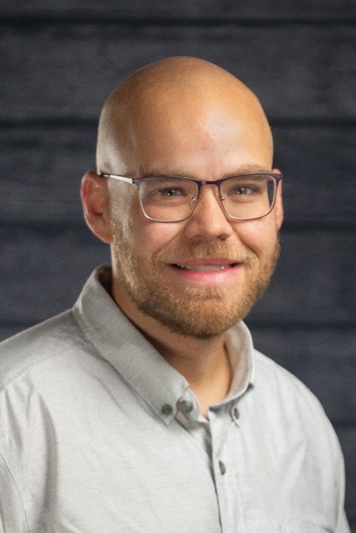 pastor Grant headshot photo