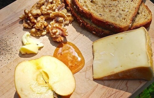 Apples, Honey & Walnut Grilled Cheese