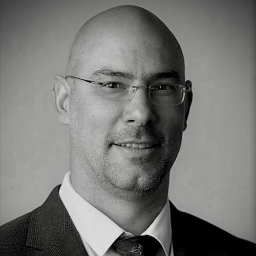 Meet-the-dan-team-rob-schneider