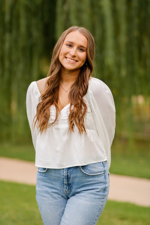 headshot of Aubrey Smith, Program Assistant at Peaceful Family Oklahoma